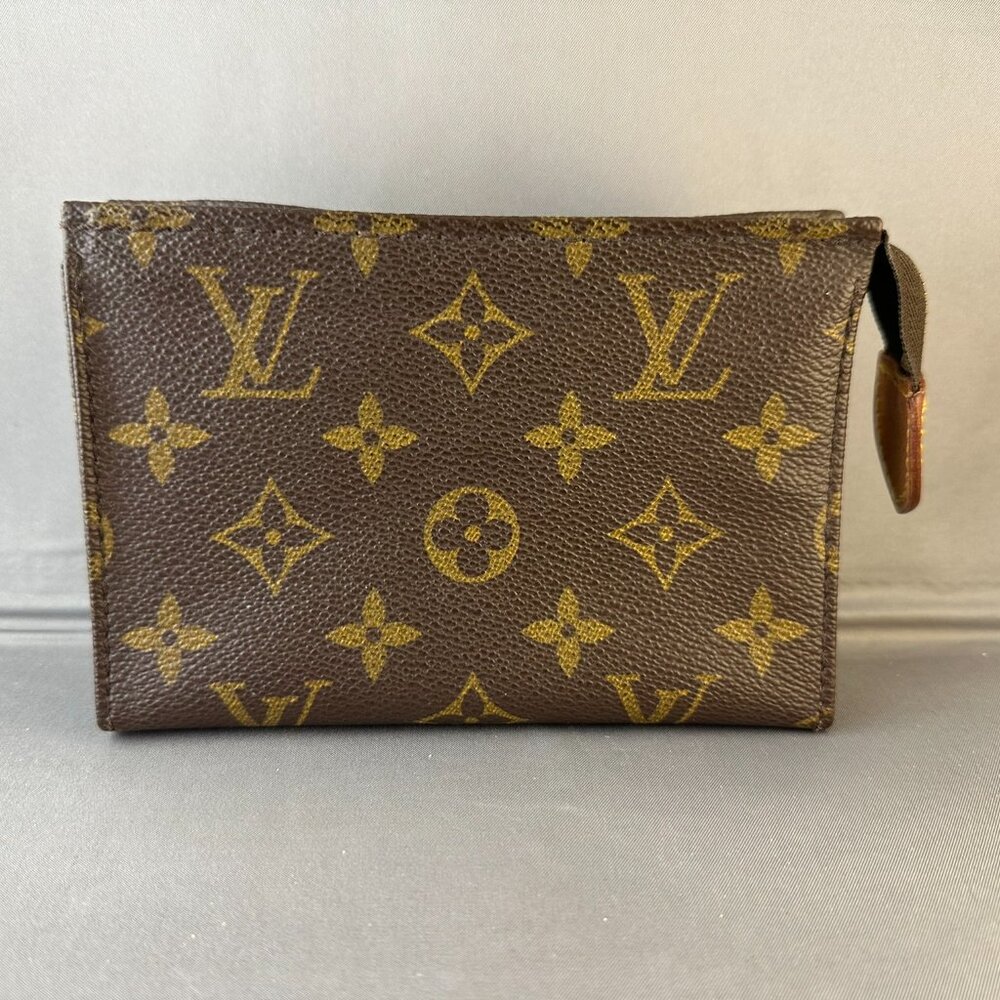 Vintage Louis Vuitton Leather Cosmetic/Toiletry Pouch - Poche Toilette 15  ✨👜 - Picture 3 of 9